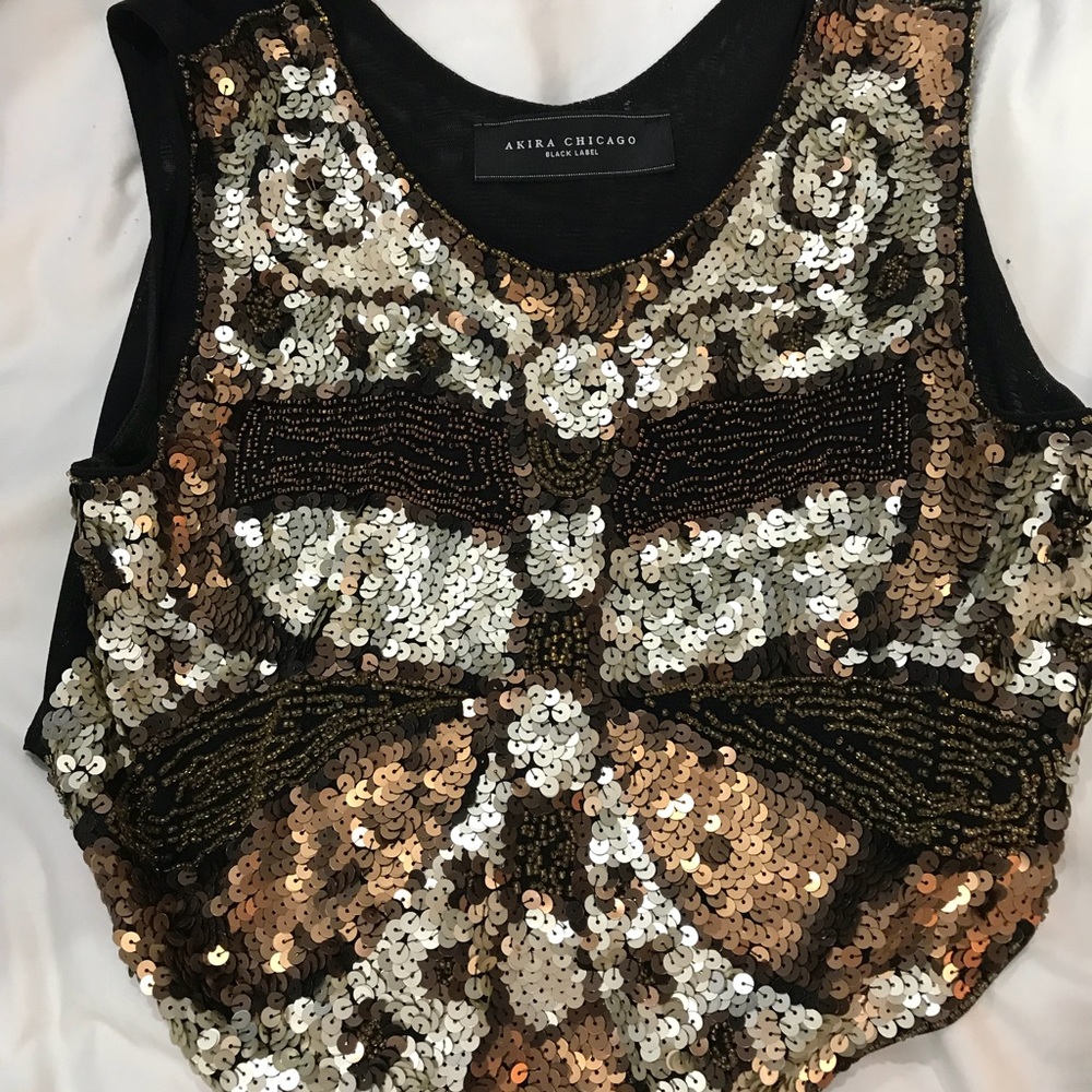 NWOT Akira Black/Gold Festive crop Top